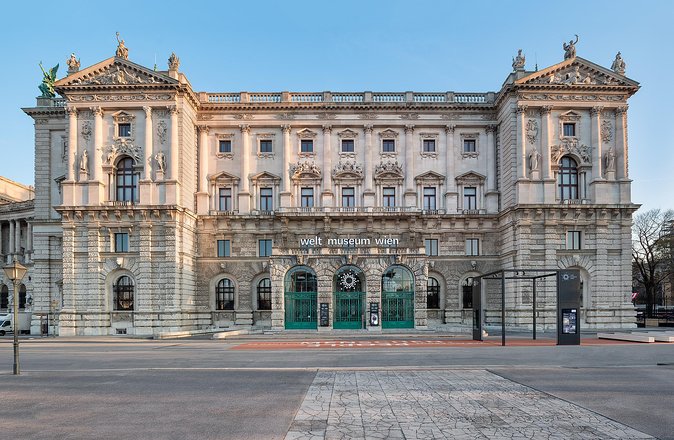 Skip the Line: Weltmuseum Wien Ticket - Hall of Columns: the “bonus” connection to the Kunsthistorisches Museum Vienna
