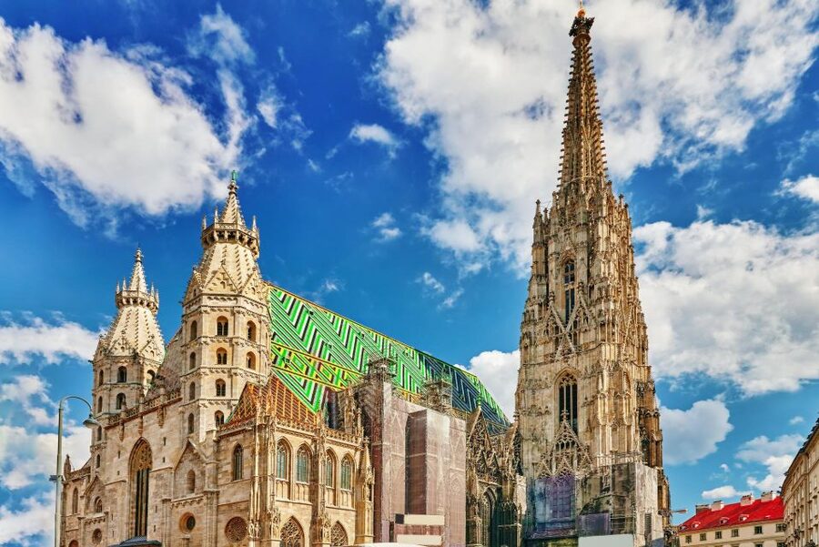 St Stephen's Cathedral Vienna Old Town Walking Tour - Who should book the 2-hour, 2.5-hour, or 3.5-hour option?