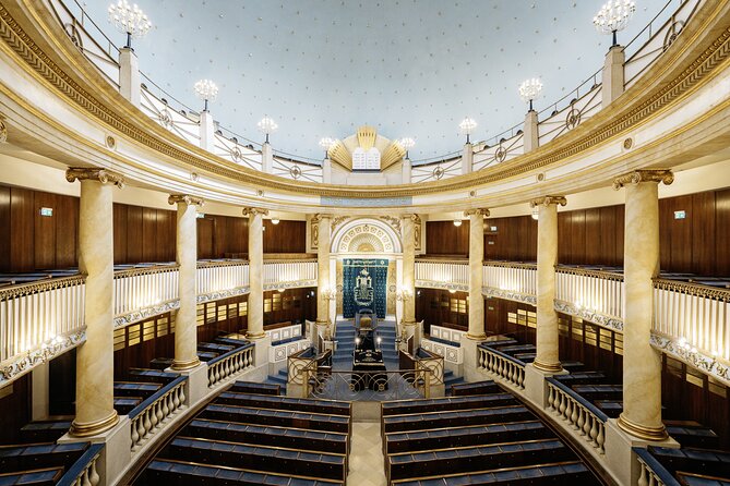 Stadttempel Admission Ticket with a guided tour - WWII survival, the Novemberpogrom, and why the tour lingers there