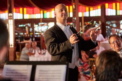 Strauss Dinner Show