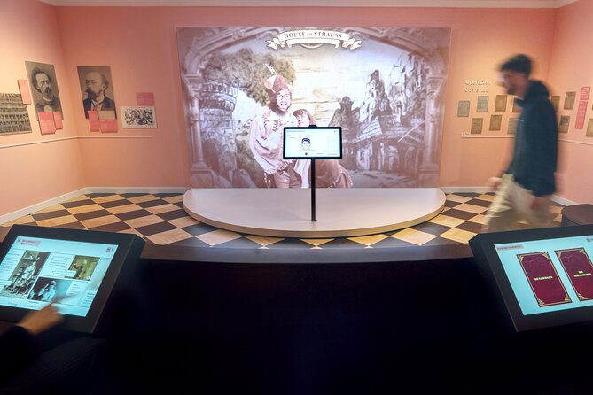 Strauss Exhibition incl. LED Concert Show / Coffee + Strauss Cake - What makes the HOUSE OF STRAUSS experience different