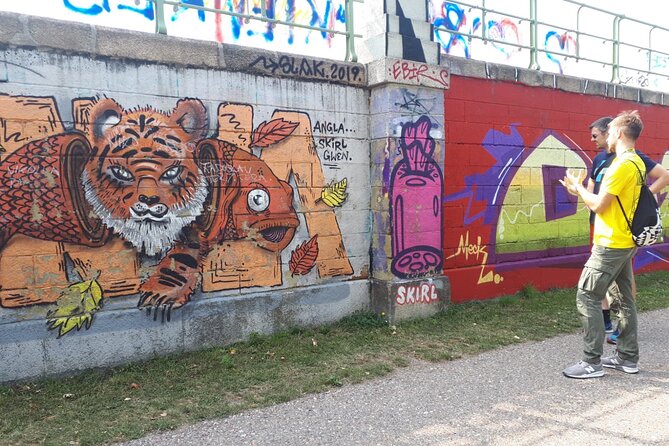 Street Art Tour in Vienna - Friedensbrücke: new pieces, overpaints, and the joy of difference