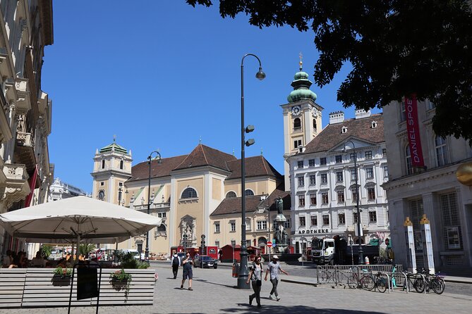 The Cultural Heritage of Jewish Vienna walking tour - The Guide Experience: Storytelling, Respect, and Q&A Time