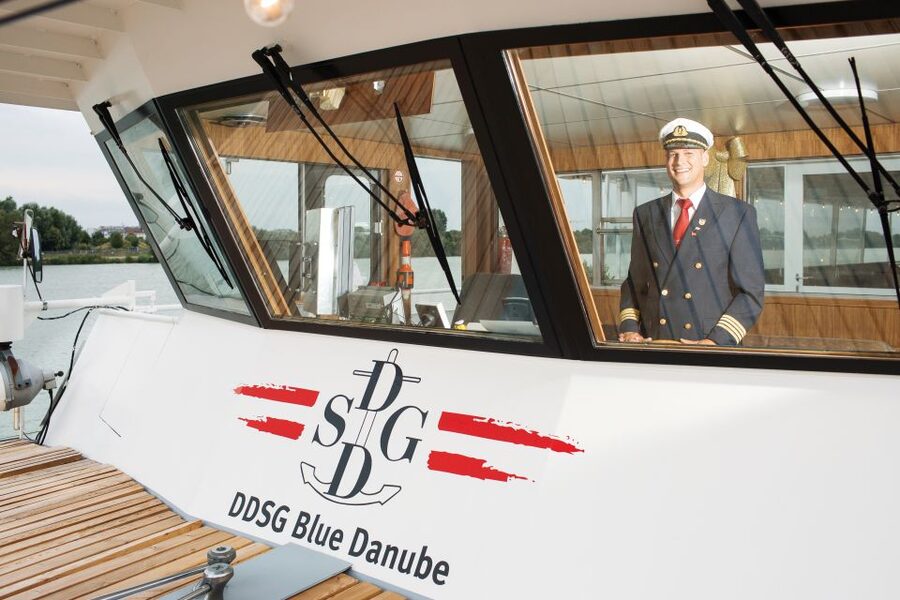 Vienna: 3.5-Hour Grand Danube River Cruise - The Danube lock moment: why it is the best use of time on the boat