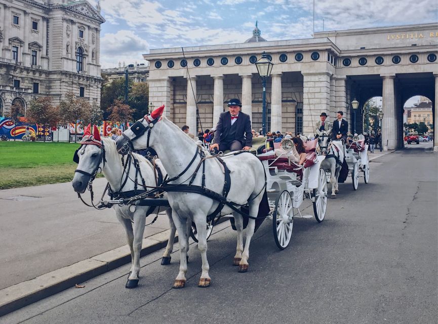 Vienna: 30-Minute Fiaker Ride in the Old Town - Austrian Parliament to Vienna Town Hall: Greek styling and event-squares