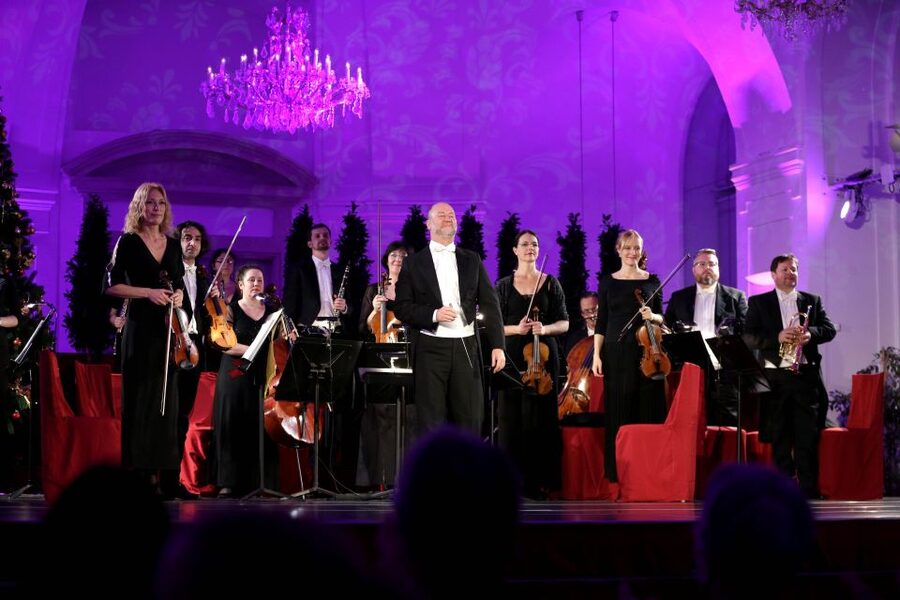Vienna: After-Hours Schönbrunn Palace Entry & Concert Ticket - Why This Schönbrunn Evening Feels Different Than a Daytime Palace Visit