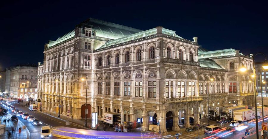 VIENNA AT NIGHT: Photo Tour of the Most Beautiful Buildings - How the Night Walk Covers Vienna’s Old Town Main Sights