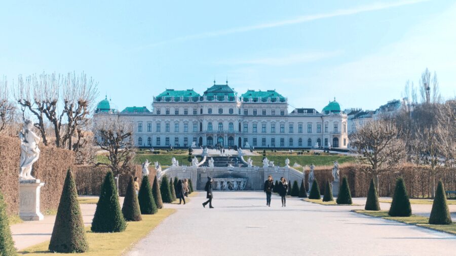 Vienna Audioguide - TravelMate app for your smartphone - Vienna at your pace with the TravelMate app