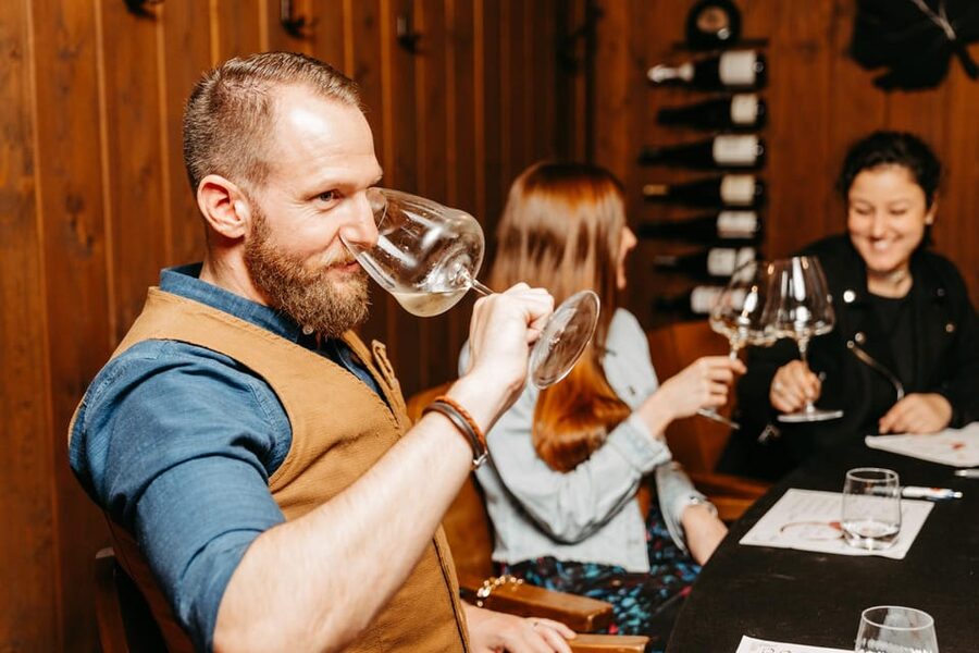 Vienna: Austrian Wine Tasting Evening - Value Check: $176 for 7 Wines, Snacks, and Real Explanation