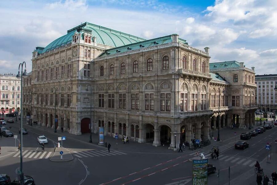 Vienna: Best of Vienna in 2 Hours with a Local - Driver Quality Matters: The Biggest Variable
