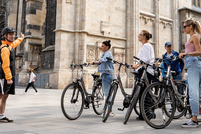 Vienna by bike in small groups max 12pax - Imperial core and the opera district without the museum-lobby wait