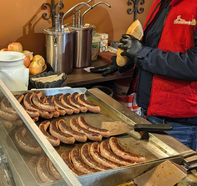 Vienna: Christmas Market Food and Drinks Tour - The 7th district stop: a hip neighborhood flavor to balance the classics