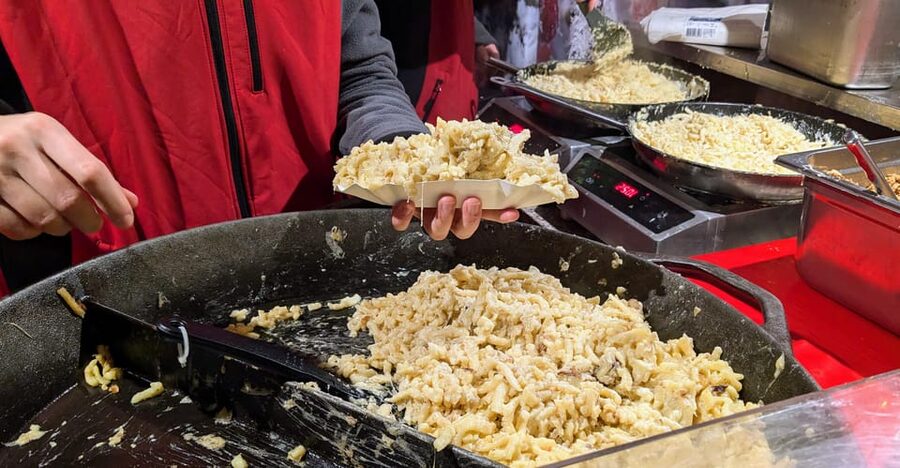 Vienna: Christmas Market Food and Drinks Tour - Price and value: why $140 can be fair for four markets and drinks