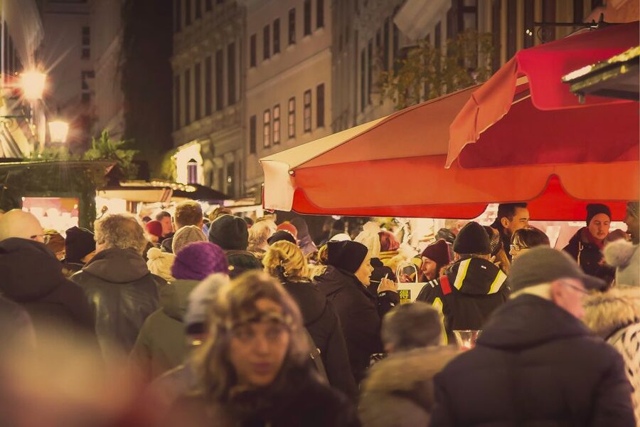 Vienna: Christmas Markets Tour - A holiday route that mixes classic Vienna with a modern edge