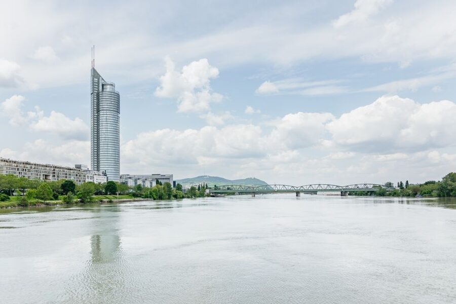 Vienna: City Cruise with Optional Lunch - How the onboard screens and commentary work in practice