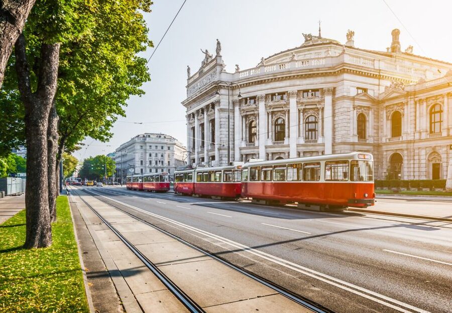Vienna: City Highlights Guided Bike Tour - Kunsthistorisches Museum and Vienna State Opera, Art and Authority in the Same Frame
