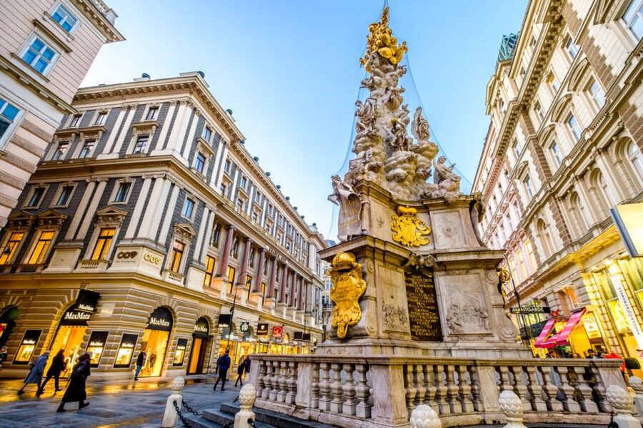 Vienna: City Highlights Guided Bike Tour - Meeting at Piaristengasse and Rolling Out with Confidence