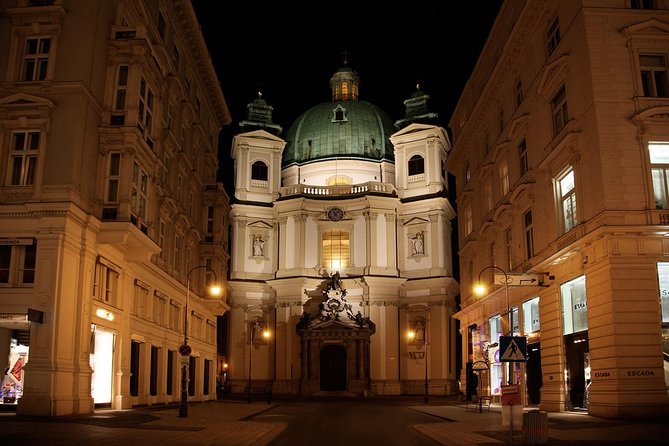 Vienna Classical Concert at St. Peter’s Church - Seating Reality: Wooden Pews, Chairs, and How to Choose Comfort
