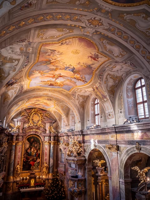 Vienna: Classical Concert in St. Anne's Church (Annakirche) - Vienna location math: how to arrive without stress