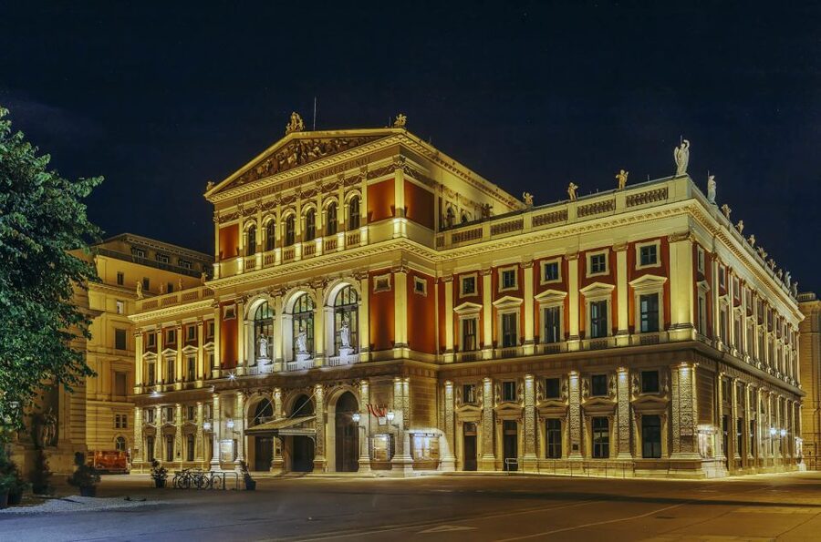 Vienna: Classical Concert in the World-Famous Musikverein - The 2-part concert program: from Viennese elegance to Vivaldi’s seasons