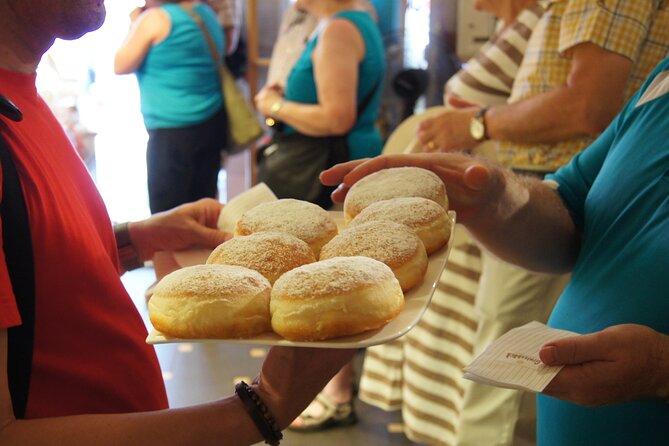 Vienna Coffee, Cake & Pastries Tour with Local Stories - Stop 3: Inner City Alleys, Best-Kept Pastry Secrets in Old-Town Side Streets