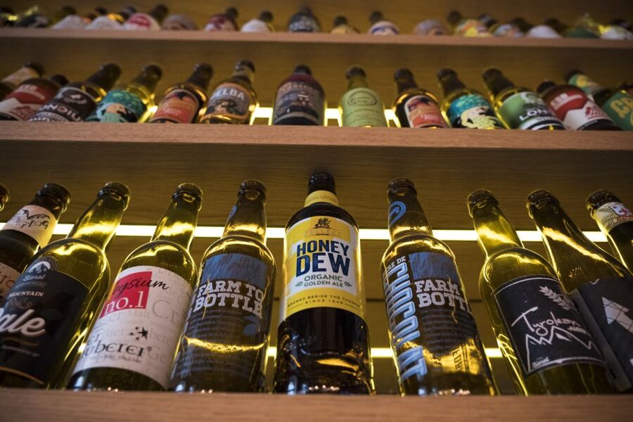 Vienna: Craft Beer Tasting Experience with Local Snacks - Traditional Viennese Snacks Pair Well With Beer (But Ask About Diets)