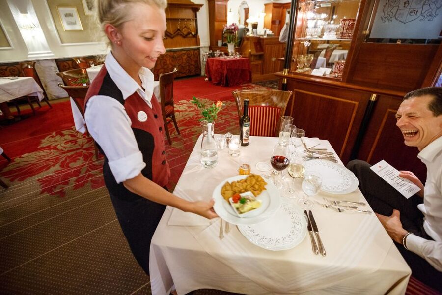 Vienna: Culinary Experience at Restaurant Stefanie - Drinks and pacing: beer, wine, coffee, done thoughtfully