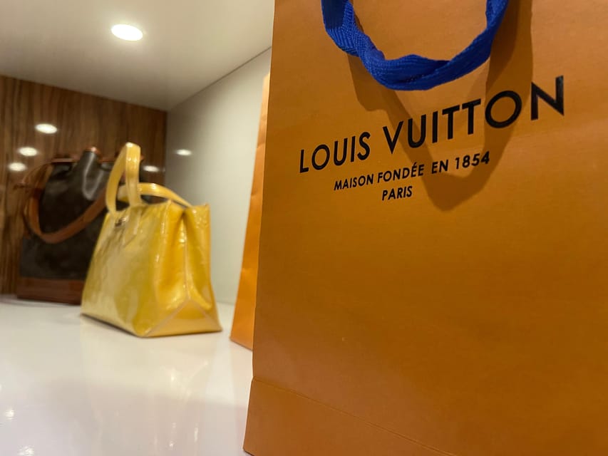 Vienna: Designer Fashion Time Capsule Experience - VVIP Fashion Capsule Access, Hermes To Dior In A Sit-Down Boutique