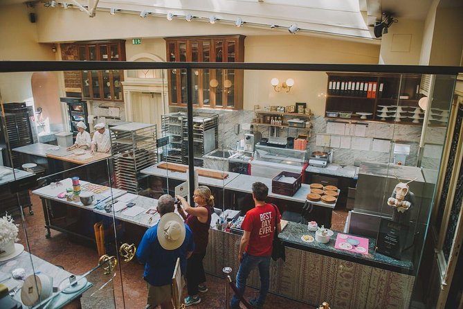 Vienna Eats: Private Foodie Walk with Coffee & Markets - Stop 4 at Brunnenmarkt: Ottakring Street Food and the Würstelstand Moment