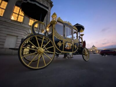 Electric-Imperial Carriage Sightseeing Tour