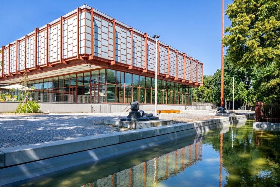 Vienna: Entry Ticket Belvedere 21 & Contemporary Art - Belvedere 21, the Post-War Modernism Setting You Actually Feel