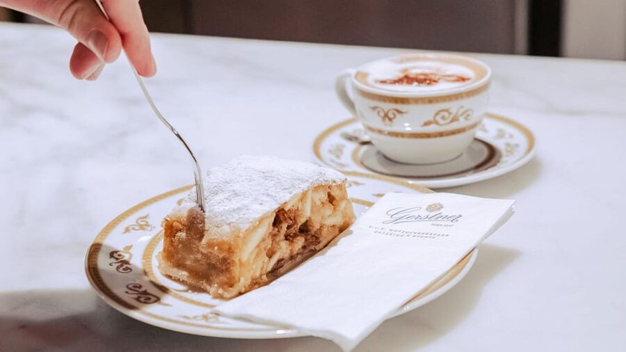 Vienna: Gerstner KuK Hofzuckerbäcker Baking Show & Tasting - Key things to know before you go