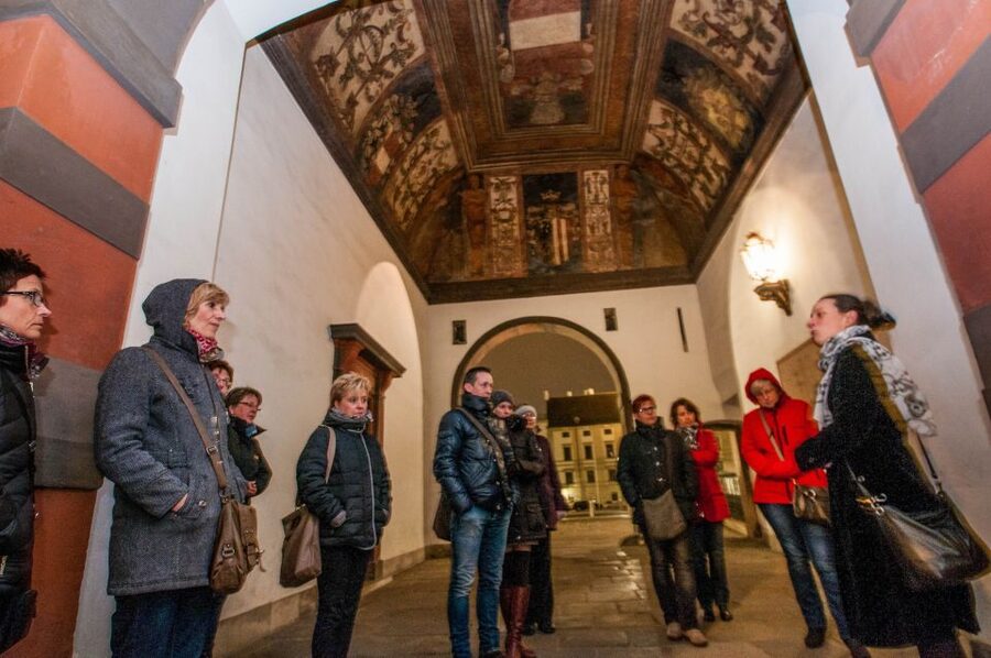Vienna: Ghosts and Legends Guided Nighttime Walking Tour - Hofburg Palace and the Augustinian Church: where power meets suspicion