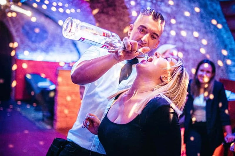 Vienna: Guided Pub Crawl with Club Entry - What You Need to Wear and Who This Fits Best