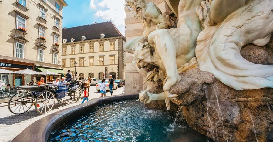 Vienna: Guided Walking Tour of City Center Highlights - Key highlights worth centering your expectations