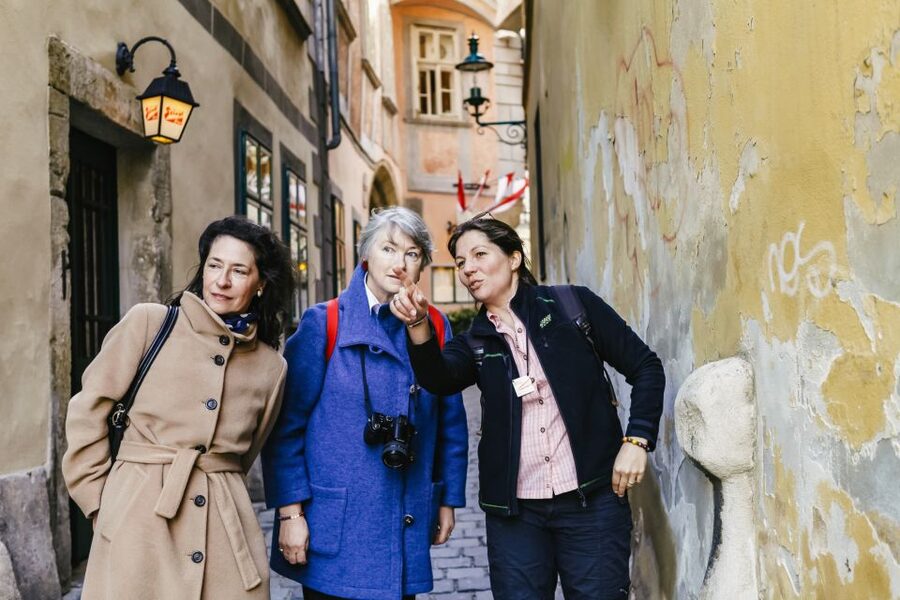 Vienna: Guided Walking Tour of City Center Highlights - Price and Value: Is $25 for 2 Hours a Good Deal?