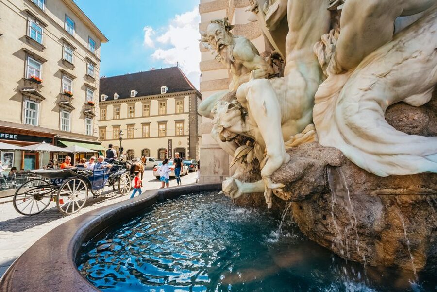 Vienna: Guided Walking Tour of City Center Highlights - Hofburg Complex Exterior Views, Seeing Power Without Tickets