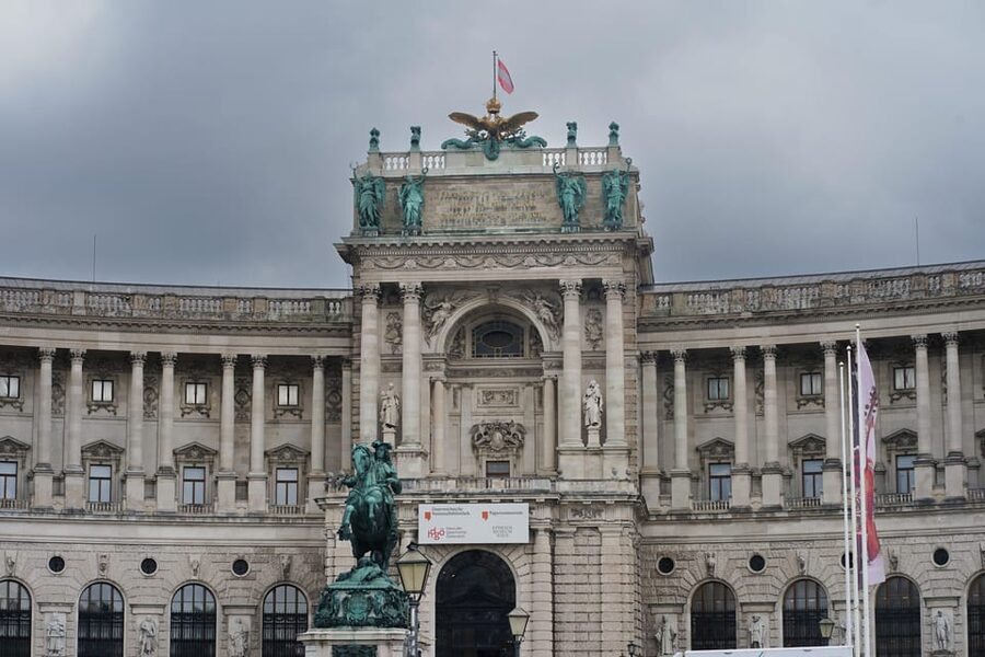 Vienna: Guided Walking Tour of City Highlights & Hidden Gems - Who this walking tour suits best