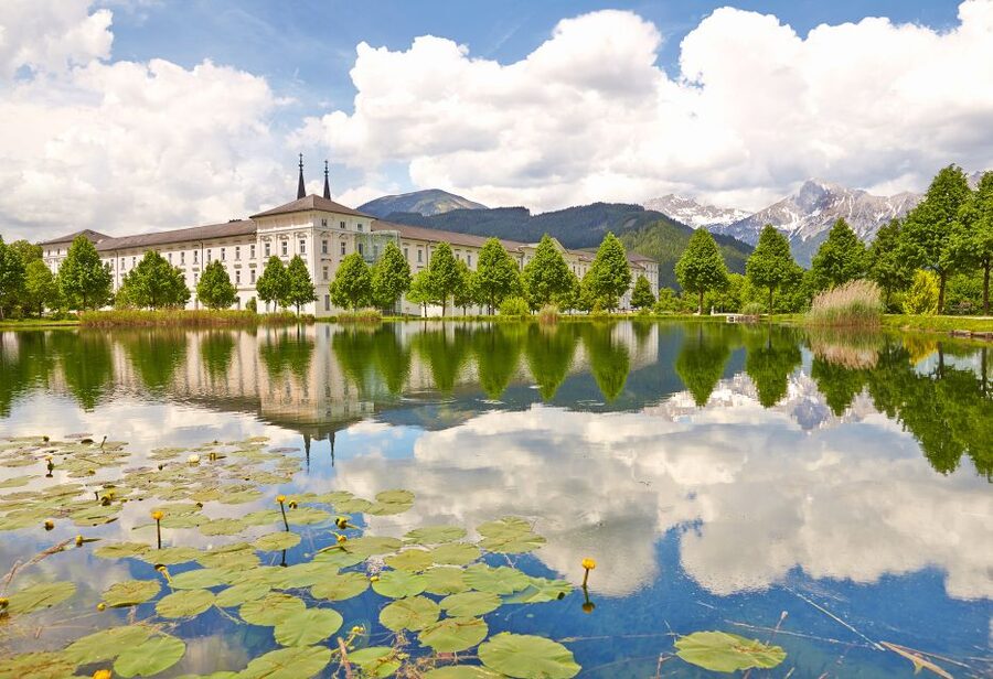 Vienna: Hallstatt & Alpine Peaks Day Trip with Admont Abbey - What to bring, and a few smart tips that pay off