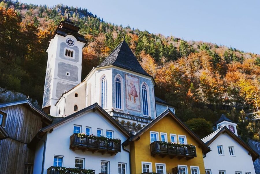 Vienna: Hallstatt & Alpine Peaks Day Trip with Skywalk Lift - Hallstatt village free time: how to use 2 hours like you mean it
