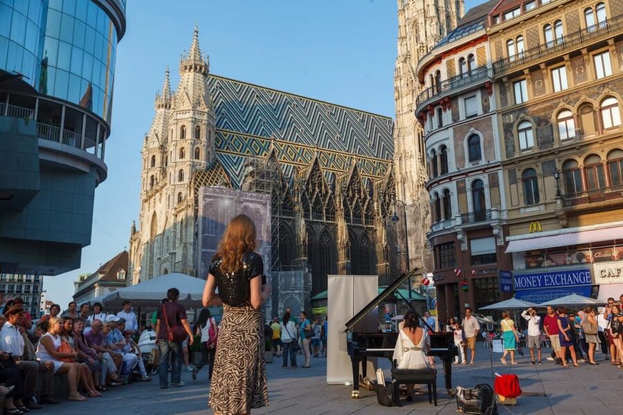 Vienna: Highlights Private Tour, Palaces & Sacher Cake - Demel stop for a longer break, and why that matters on a short tour
