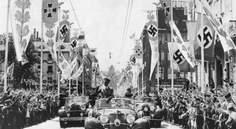 Vienna: Historical Walking Tour - Hitler and the 1900s - Why follow Hitler’s Vienna footsteps alongside Klimt and Wagner?