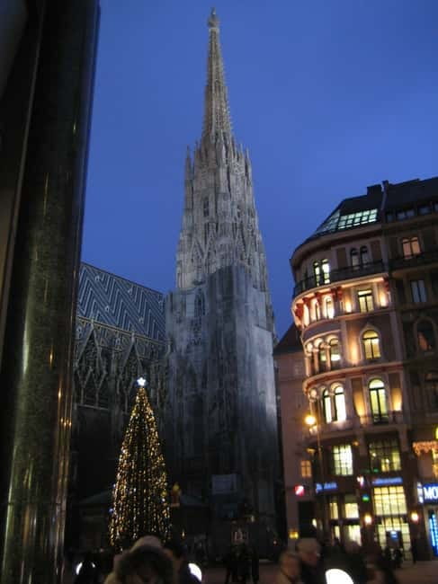 Vienna: History Highlight Walking Tour - Imperial Treasury and the Austrian National Library state room