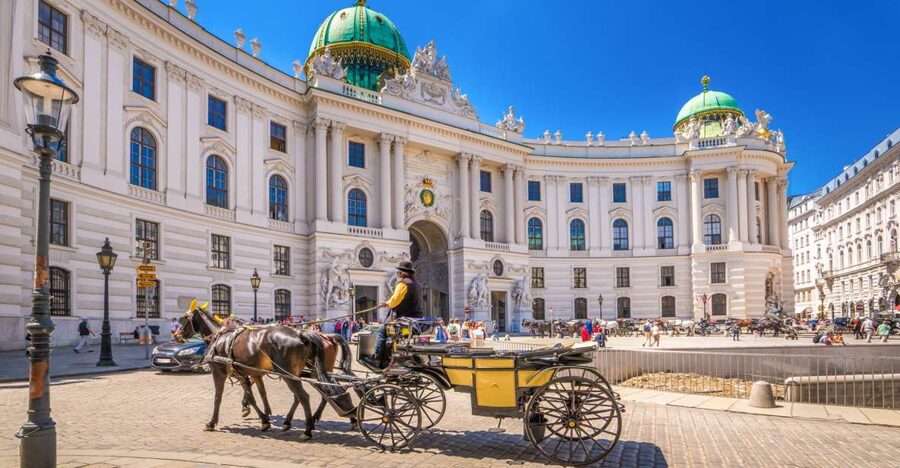 Vienna: Hofburg Palace and Sisi Museum Skip-the-Line Tour - Vienna Hofburg and Sisi: why this works as a half-day plan