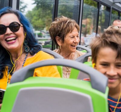Hop-On Hop-Off Sightseeing Bus Tour in 19 Languages