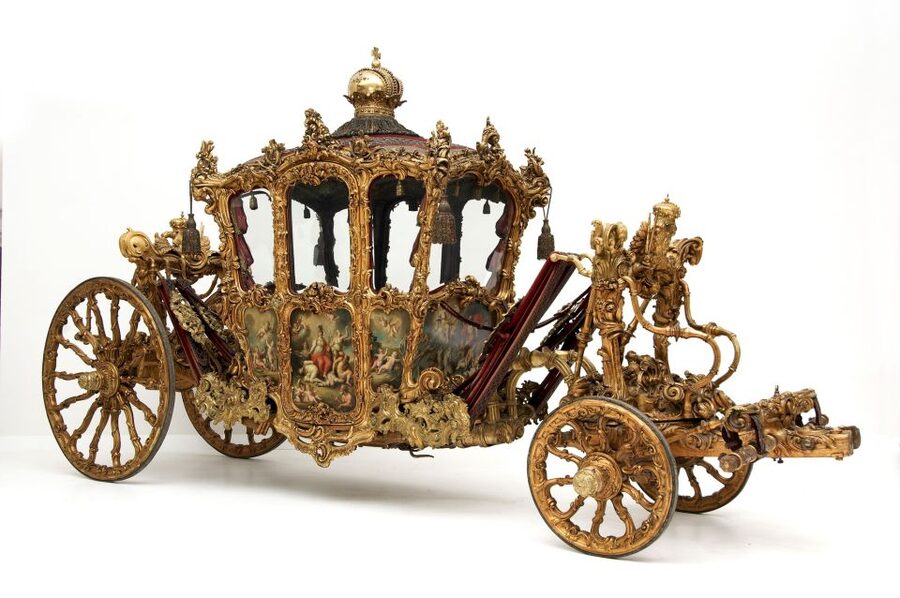 Vienna: Imperial Carriage Museum in Schönbrunn Palace Ticket - The Baroque imperial coach: the main showpiece you should not rush past