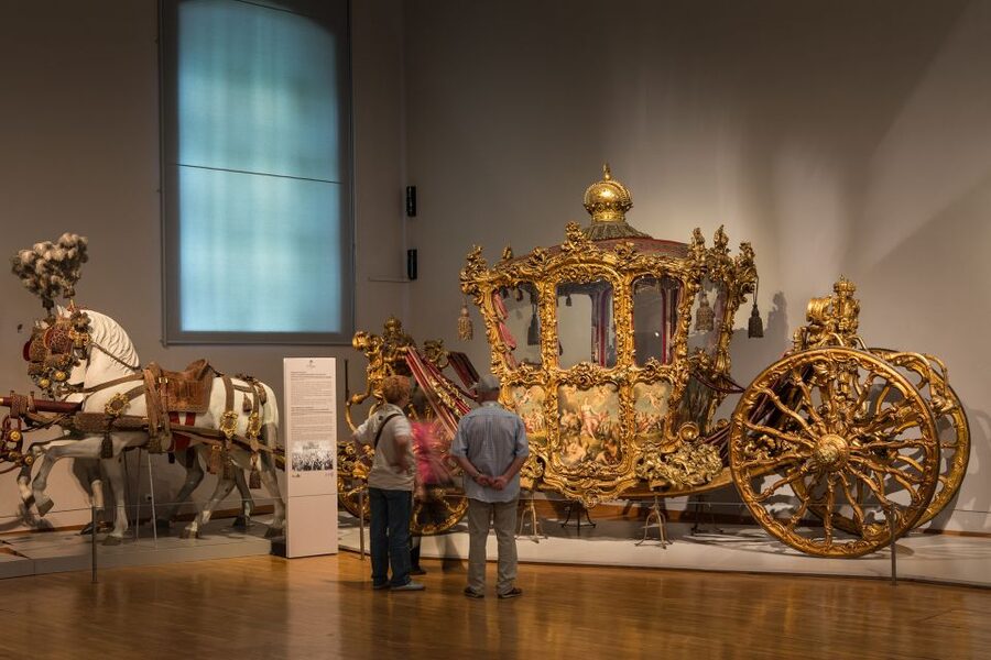 Vienna: Imperial Carriage Museum in Schönbrunn Palace Ticket - Audio guide option vs. a do-it-yourself visit with your own context
