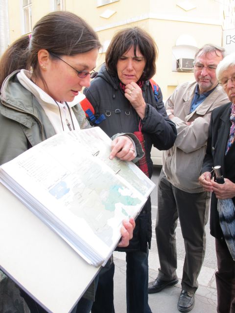 Vienna: Jewish Life in Leopoldstadt 2-Hour Walking Tour - Starting point near U2 Taborstraße, and how to set yourself up