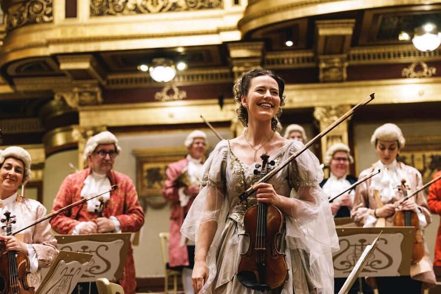Vienna: Mozart Concert at the Vienna State Opera - Vienna State Opera Arrival: Where the Night Gets Real