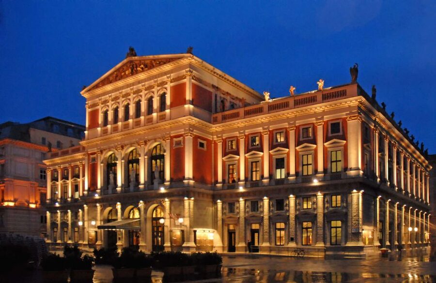 Vienna: Mozart Concert with Dinner and Carriage Ride - Practical tips for a smoother night
